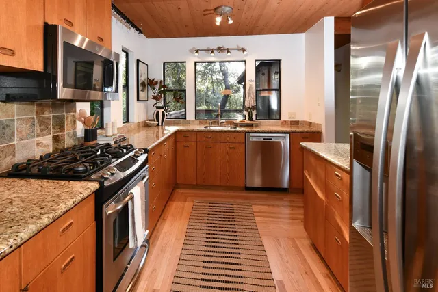 $1,379,000 | 1625 Meek Avenue, Napa, CA 94559