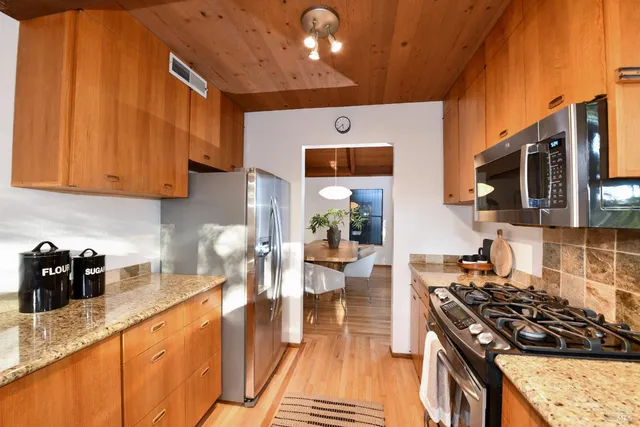 $1,379,000 | 1625 Meek Avenue, Napa, CA 94559