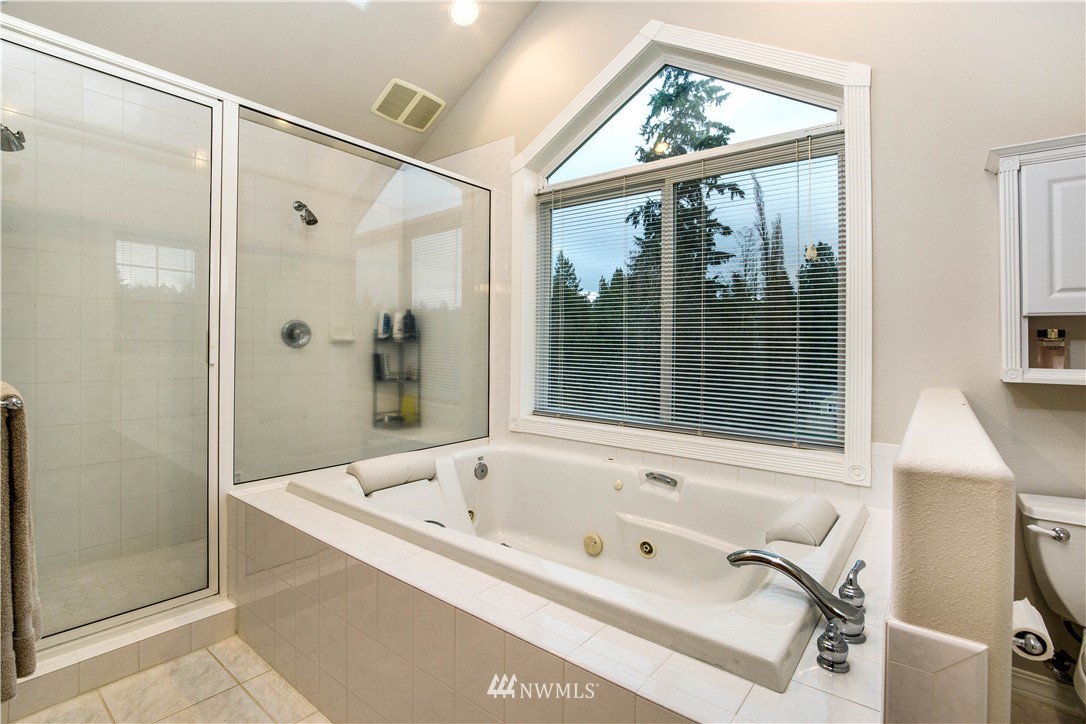 11514 County Line Road Edgewood, WA 98372 - Photo 13 of 25