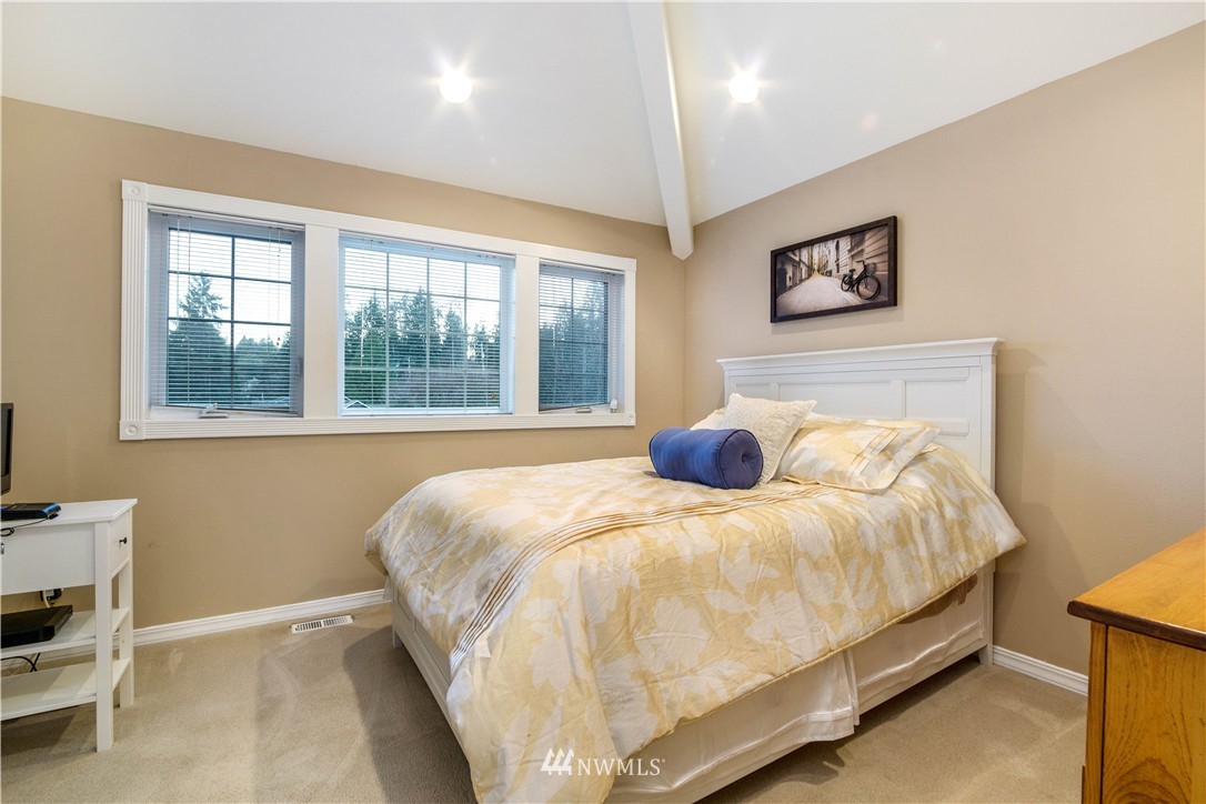 11514 County Line Road Edgewood, WA 98372 - Photo 15 of 25
