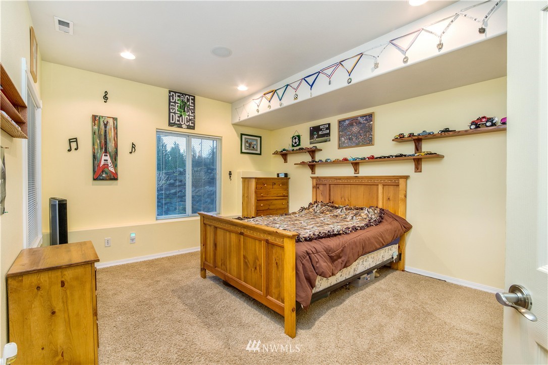 11514 County Line Road Edgewood, WA 98372 - Photo 18 of 25