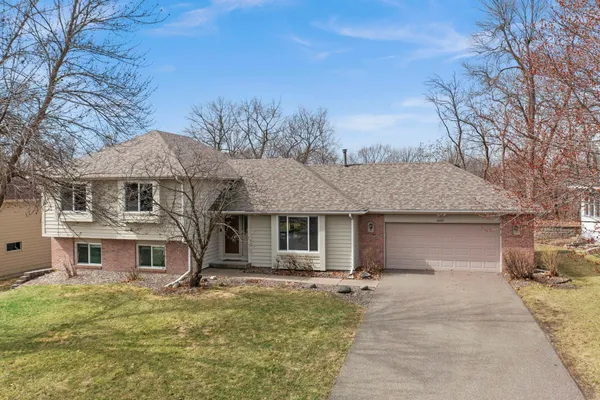 $519,900 | 6667 Kingsview Lane North, Maple Grove, MN 55311