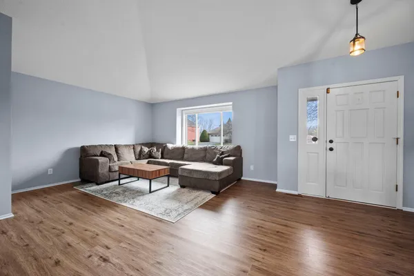 $519,900 | 6667 Kingsview Lane North, Maple Grove, MN 55311