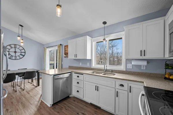 $519,900 | 6667 Kingsview Lane North, Maple Grove, MN 55311
