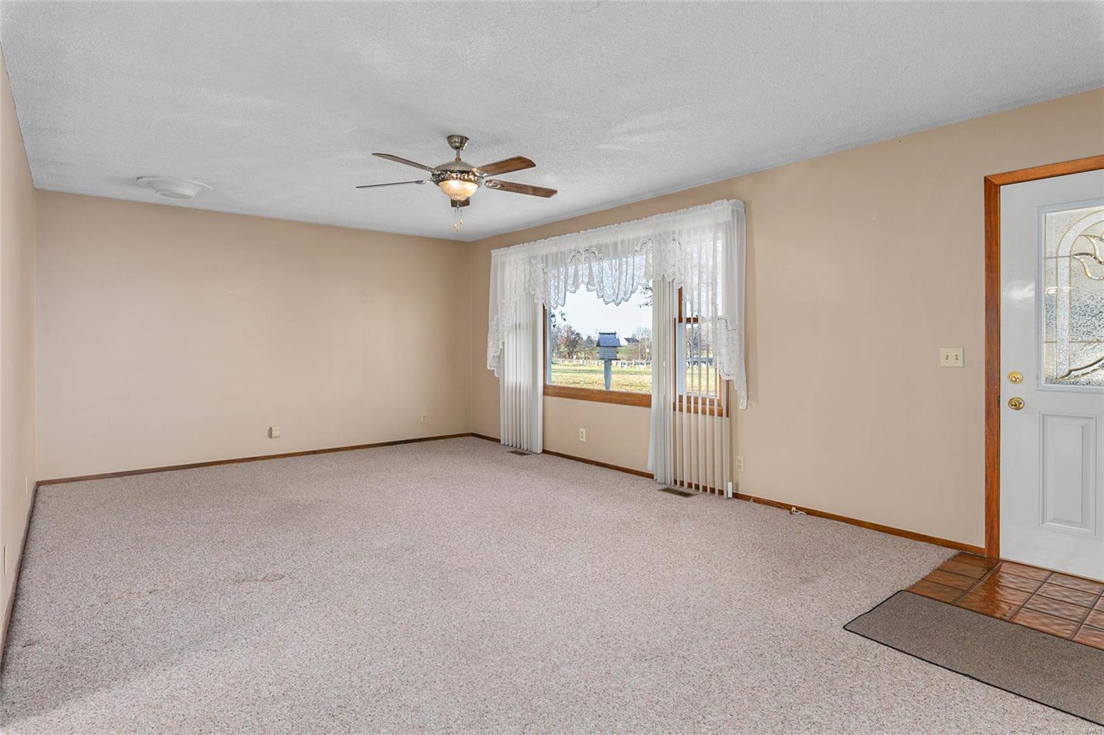 109 Maple Street Raymond, IL 62560 - Photo 6 of 21