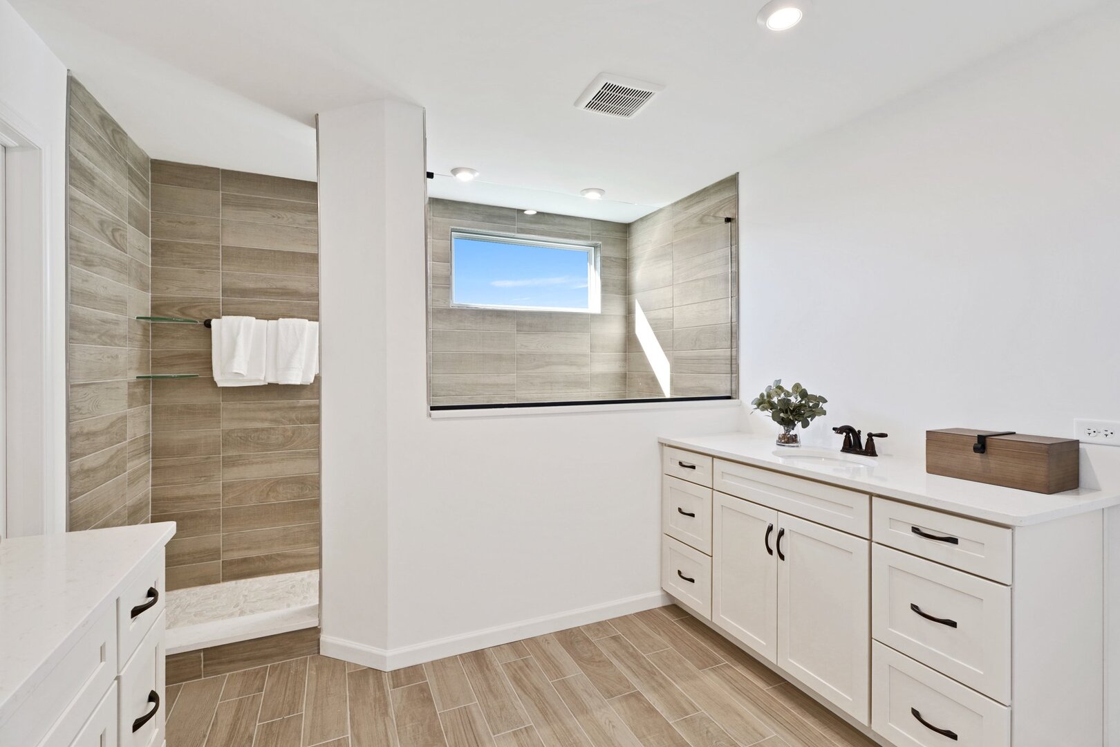3003 Timberlake Avenue New Lenox, IL 60451 - Photo 18 of 19 a bathroom with a sink and a mirror