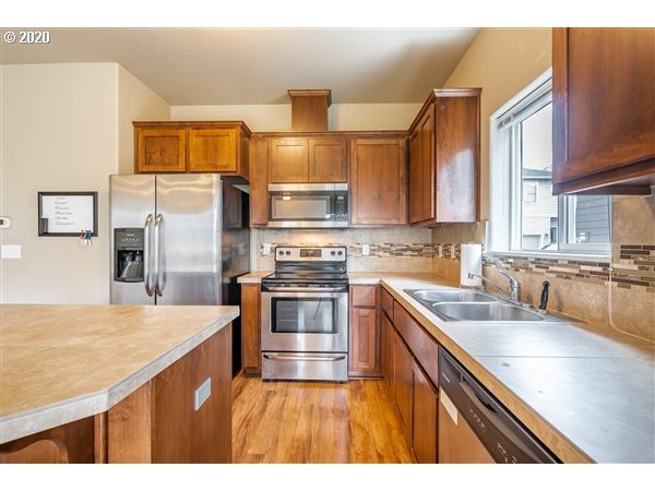 2546 Carson Loop Forest Grove, OR 97116 - Photo 6 of 17 Gallery Image 6