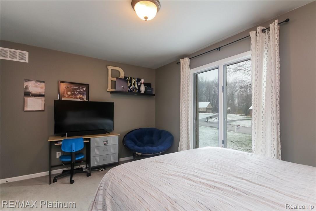 4047 Timberview Drive Howell, MI 48843 - Photo 28 of 59 Bedroom #2 - view 2
