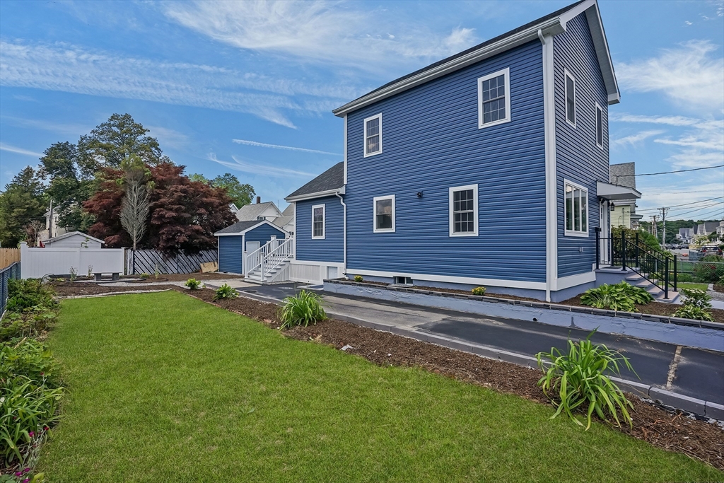 24 Cottage Street Taunton, MA 02780 - Photo 36 of 41