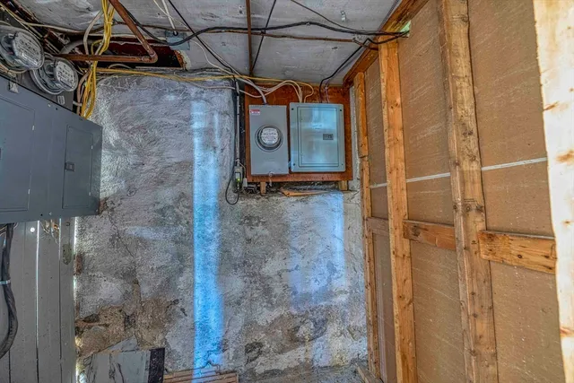 a view of a walk in closet