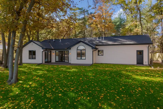 $589,900 | 25407 Pigeon Loft Road Northeast, Stacy, MN 55079