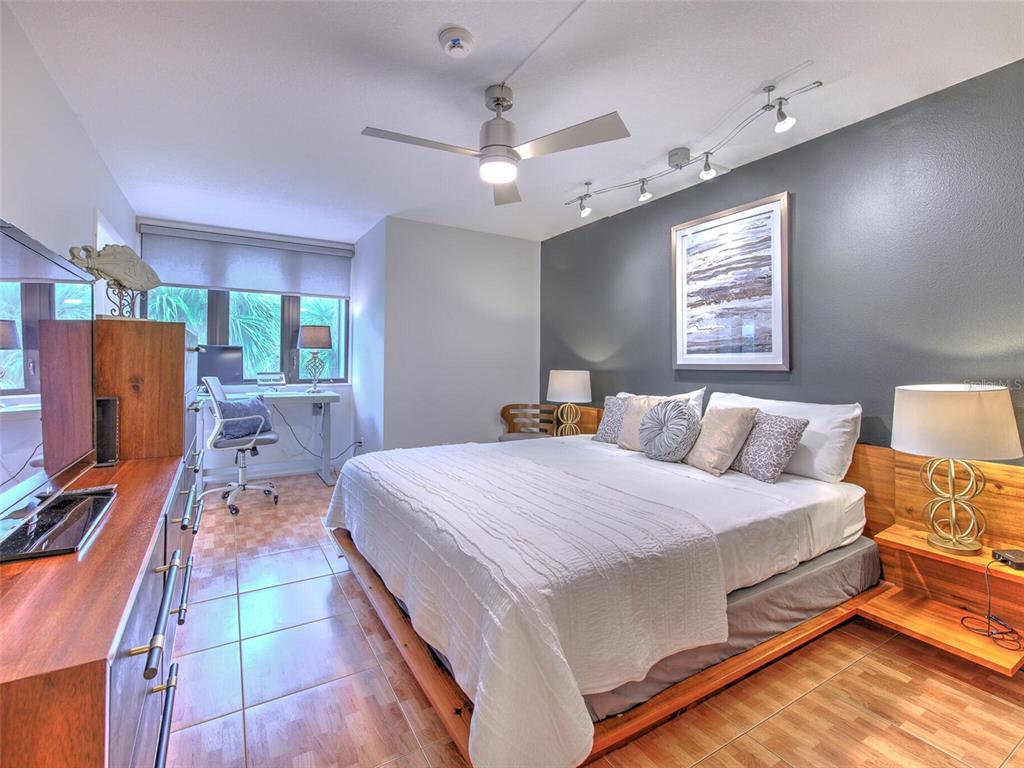 741 Bayport Way, Unit 741 Longboat Key, FL 34228 - Photo 21 of 62