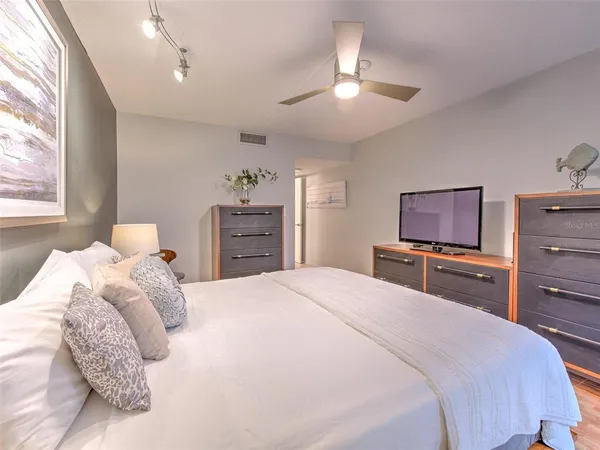 $6,000 | 741 Bayport Way, Unit 741, Longboat Key, FL 34228