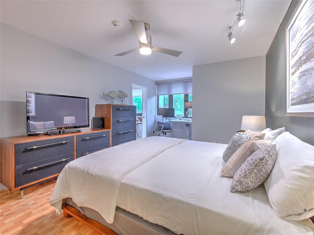 741 Bayport Way, Unit 741 Longboat Key, FL 34228 - Photo 23 of 62