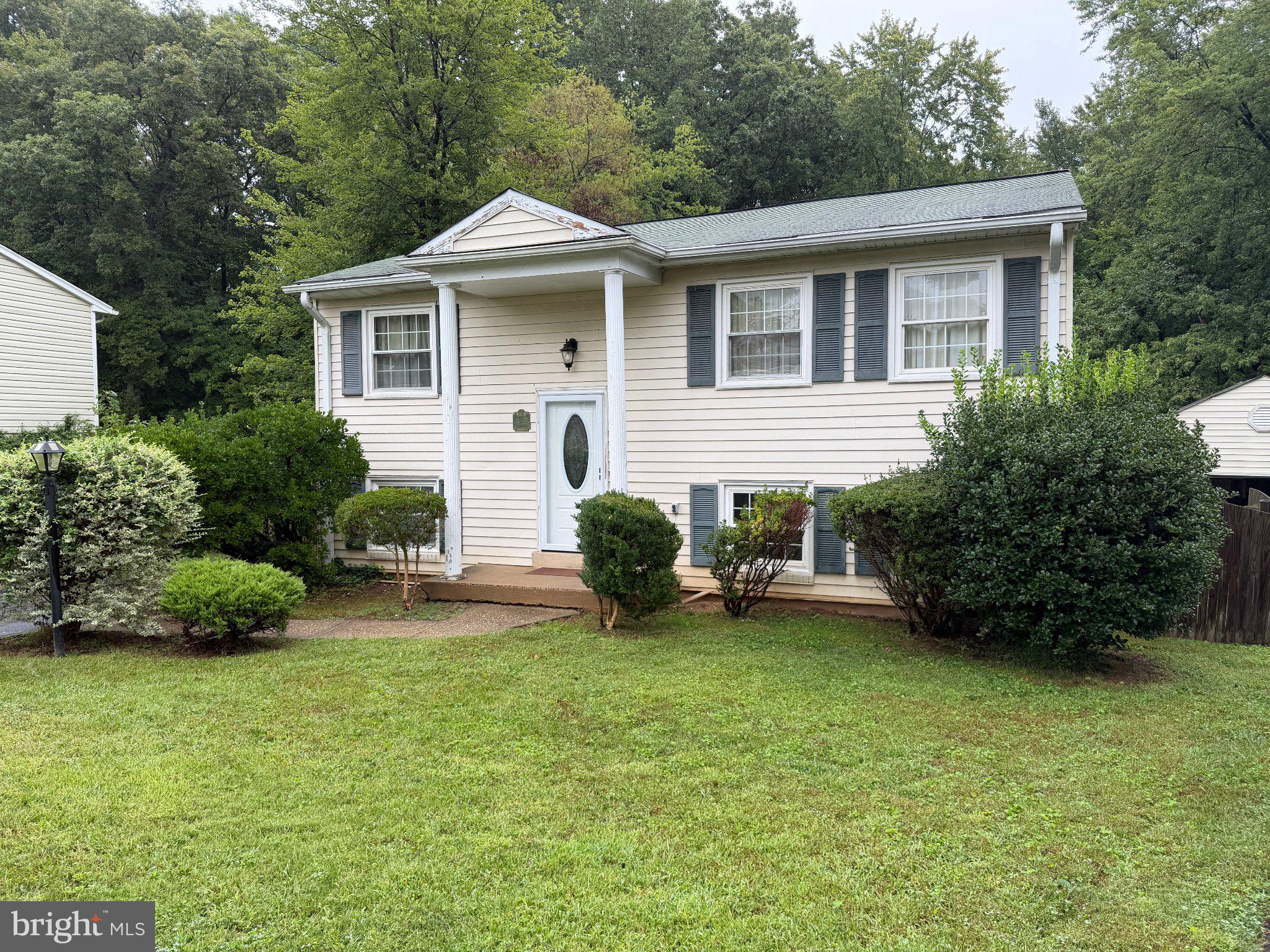 13623 Lindendale Road Woodbridge, VA 22193 - Photo 1 of 8 Gallery Image 1