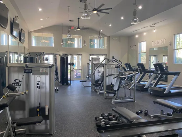 $3,950 | 540 Amador Lane, Unit 6, West Palm Beach, FL 33401