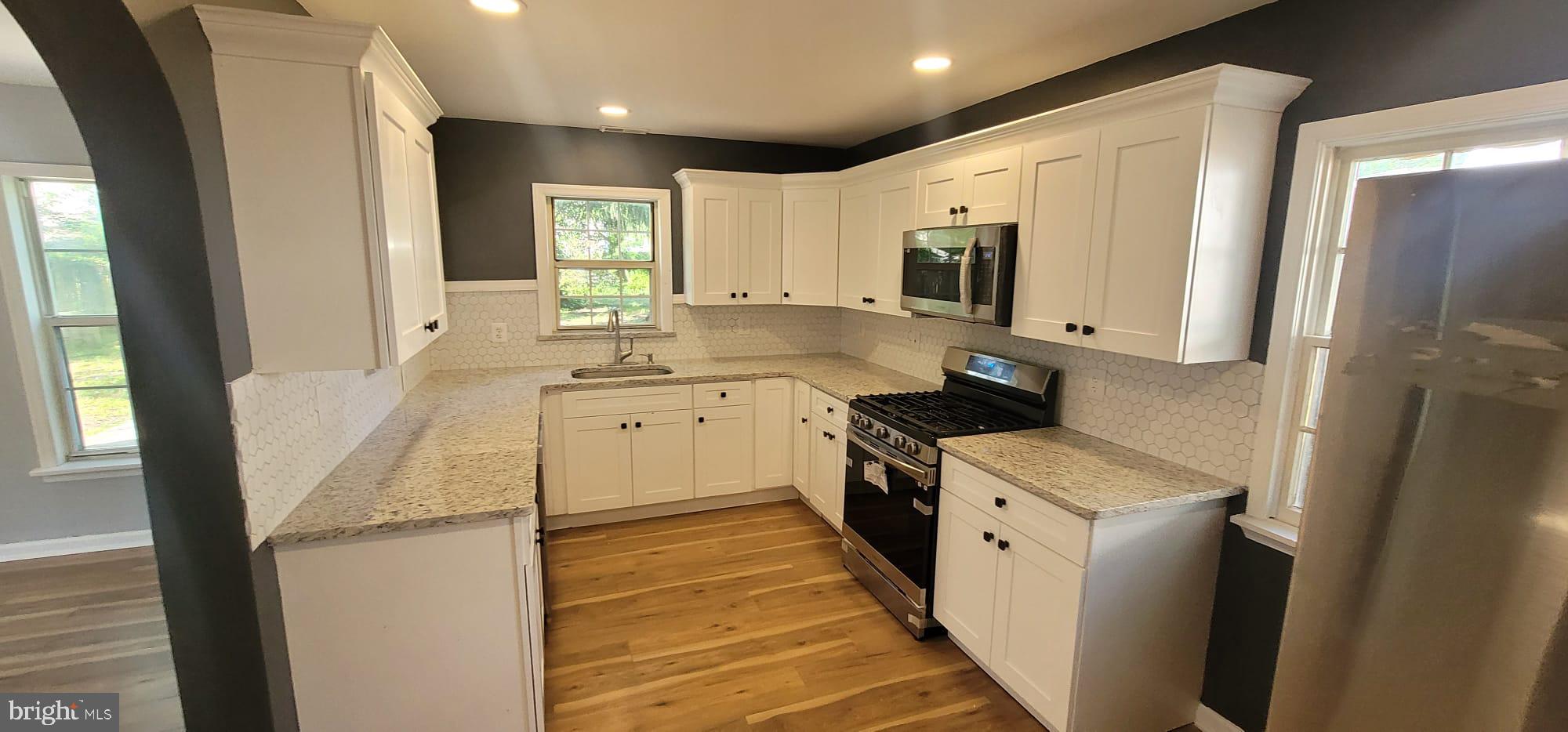 169 Silver Lake Drive Clementon, NJ 08021 - Photo 8 of 21