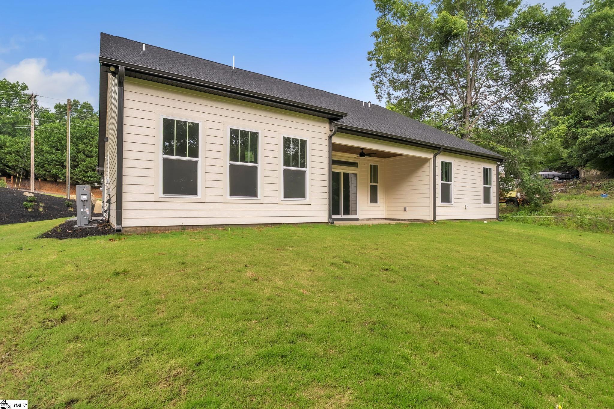 800 Glassy Road Landrum, SC 29356 - Photo 25 of 32