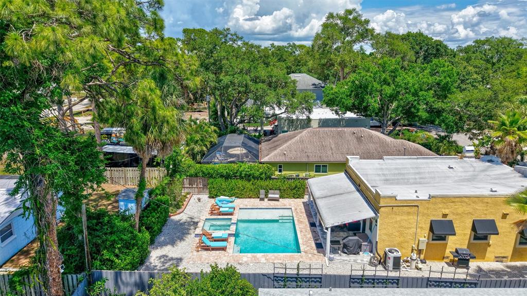 2437 Floyd Street Sarasota, FL 34239 - Photo 47 of 50