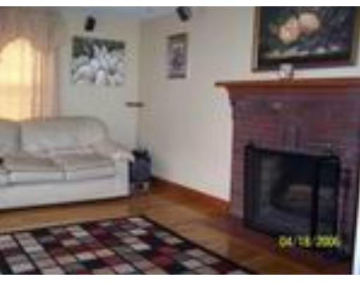 18 Lambert Road Randolph, MA 02368 - Photo 3 of 8 Gallery Image 3