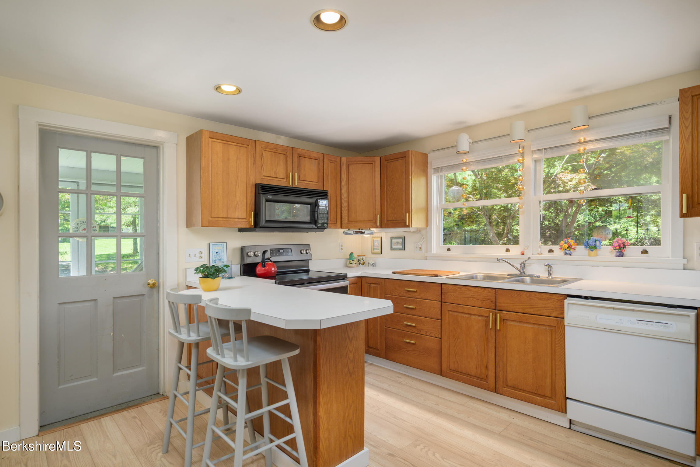132 White Oaks Road Williamstown, MA 01267 - Photo 16 of 42 Kitchen