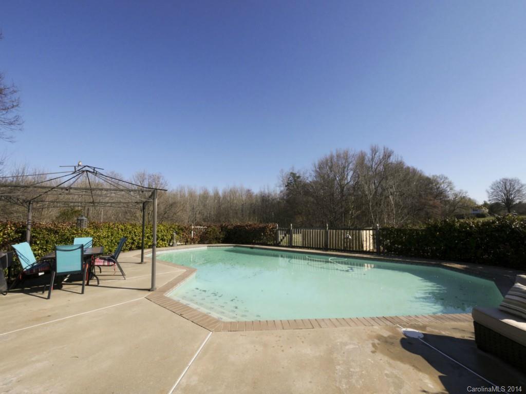 10825 Middle Acres Road Charlotte, NC 28213 - Photo 14 of 24 Gallery Image 14