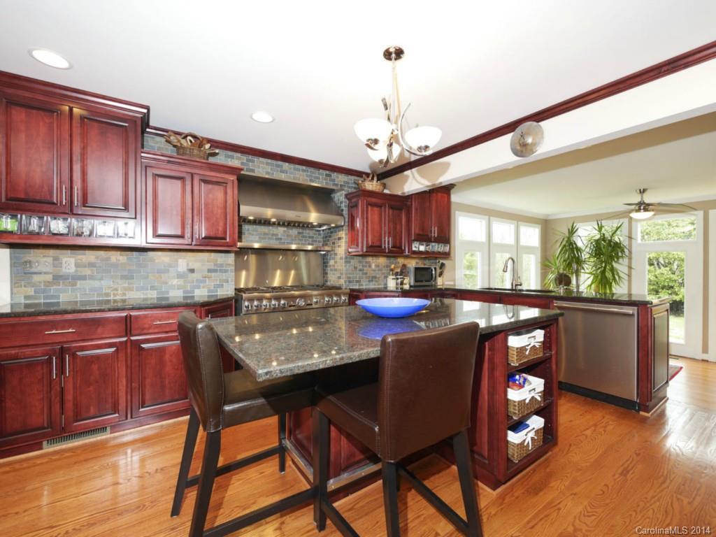 10825 Middle Acres Road Charlotte, NC 28213 - Photo 4 of 24 Gallery Image 4