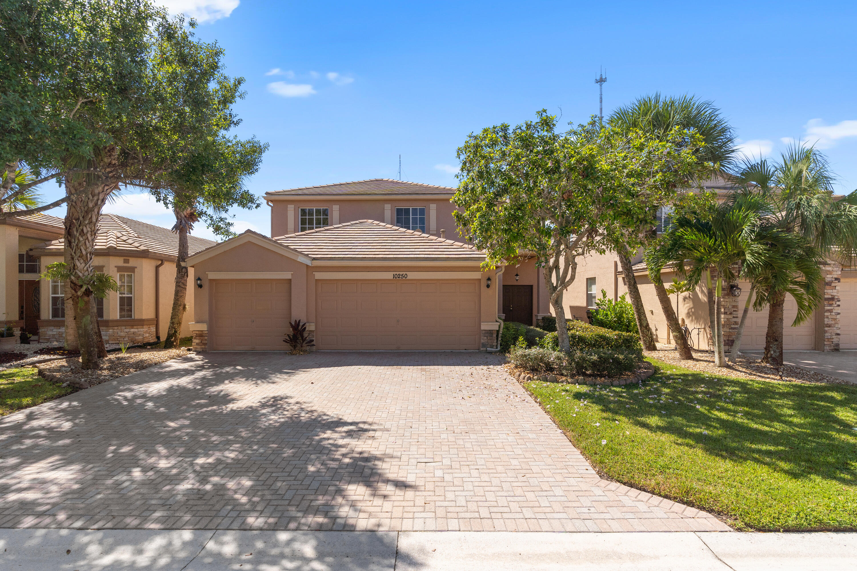 10250 Clubhouse Turn Road Lake Worth, FL 33449 - Photo 1 of 23 10250 Clubshouse Turn Road Lake Worth FL