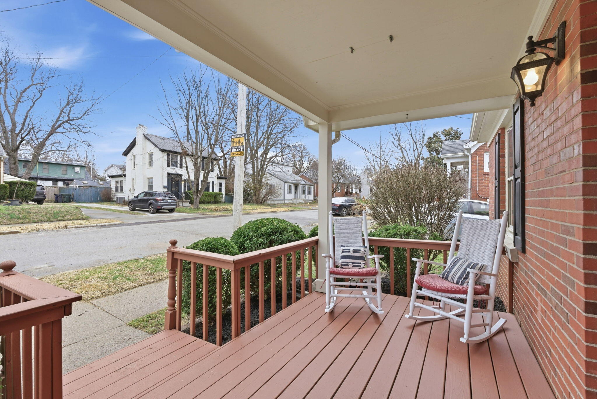 220 Lackawanna Road Lexington, KY 40503 - Photo 3 of 33 7-web-or-mls-DSC09809