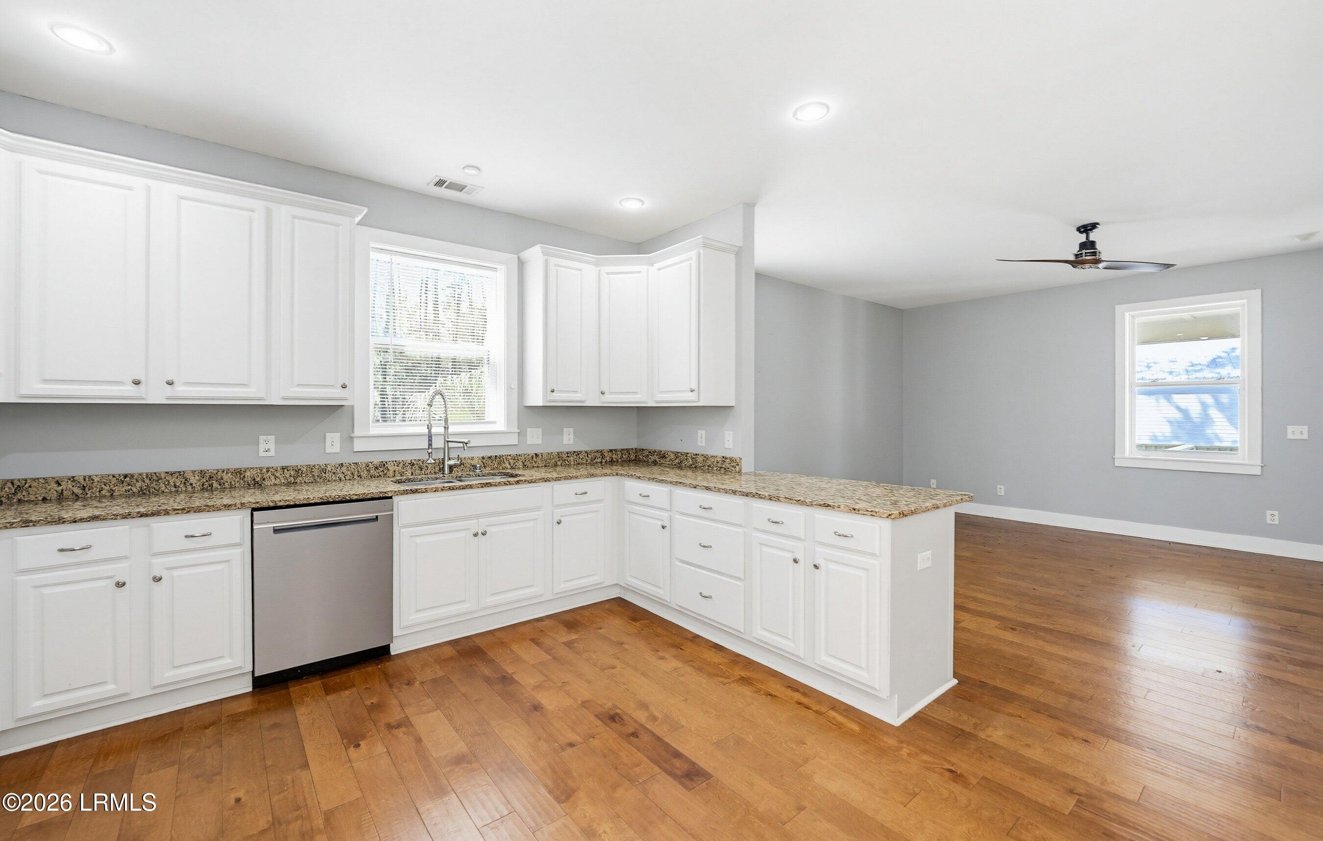 35 Downing Drive Beaufort, SC 29907 - Photo 12 of 50 DSC00938-31-1.jpg-SMALL