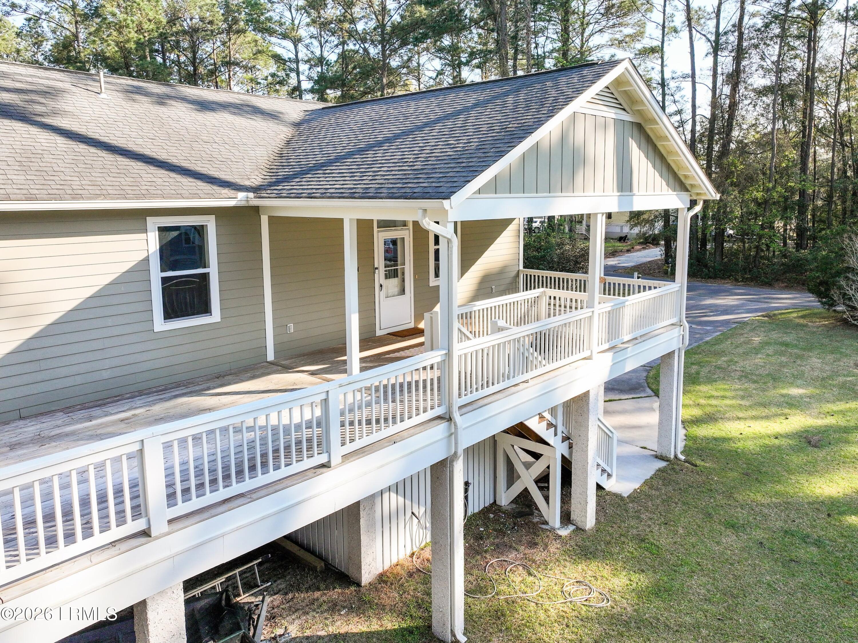 35 Downing Drive Beaufort, SC 29907 - Photo 3 of 50 dji_fly_20260319_173034_0079_17739558747