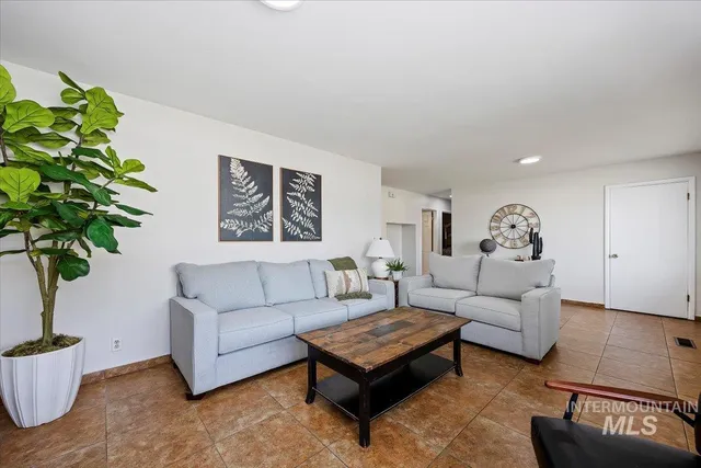 $280,000 | 123 East 5th Street, Rupert, ID 83350