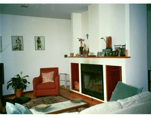 710 Old Mill Road Fox Chapel, PA 15238 - Photo 3 of 8 Living Room.