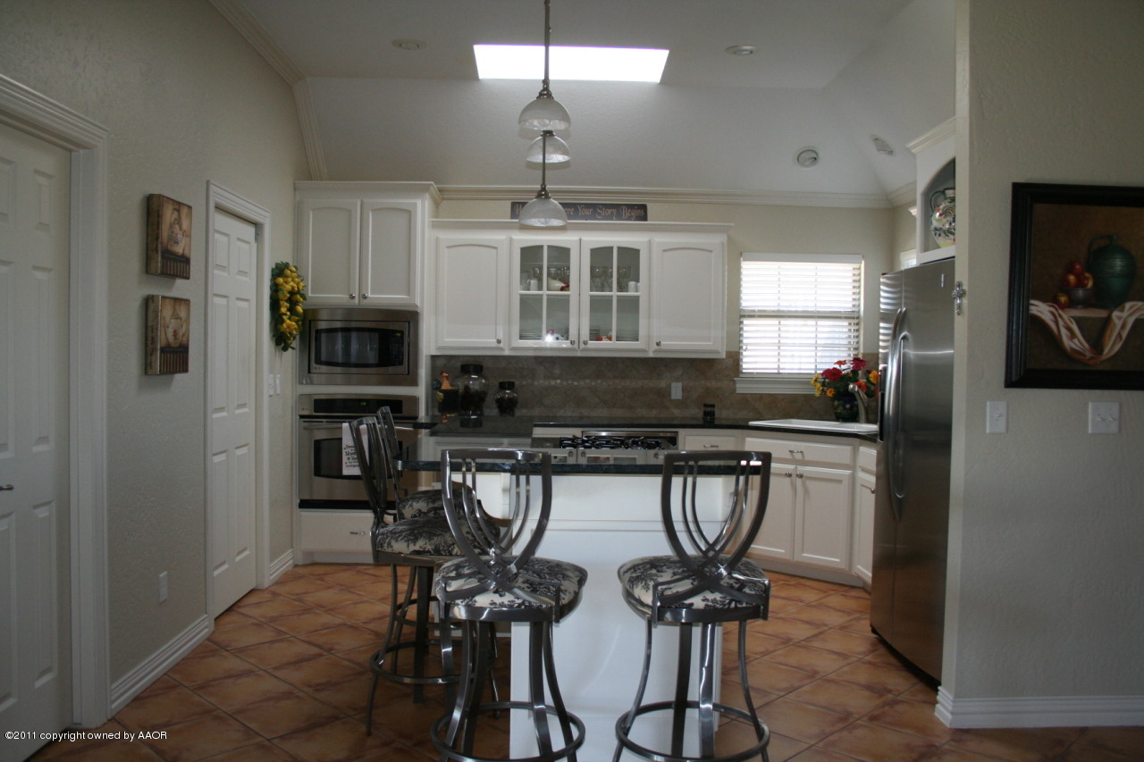 6006 Riley Elizabeth Place Amarillo, TX 79119 - Photo 11 of 42 Kitchen