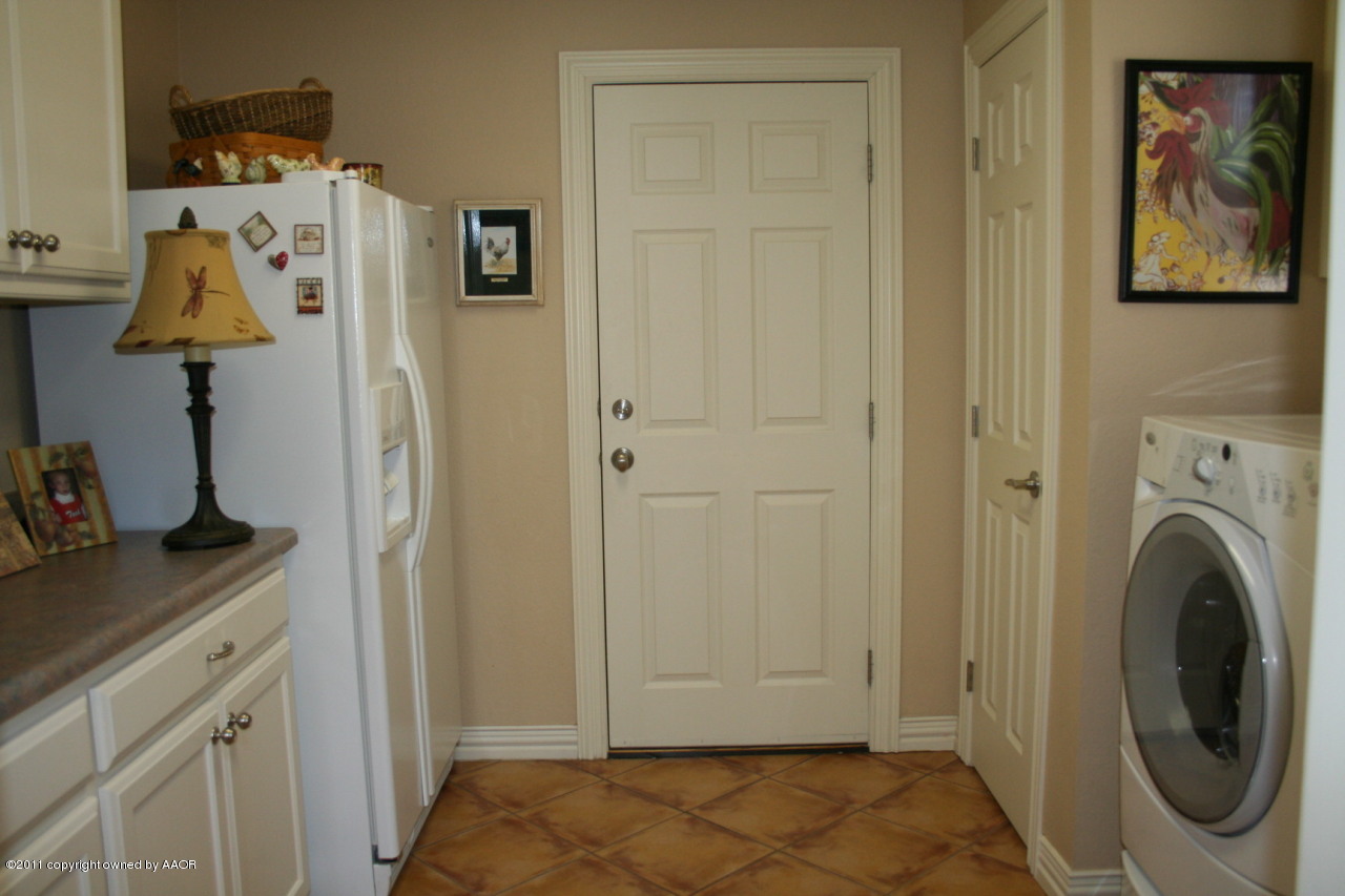 6006 Riley Elizabeth Place Amarillo, TX 79119 - Photo 17 of 42 Utility Room