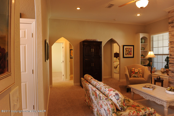 6006 Riley Elizabeth Place Amarillo, TX 79119 - Photo 5 of 42 living area