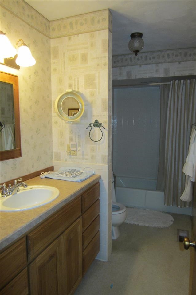 1330 West That Road Bloomington, IN 47403 - Photo 6 of 21