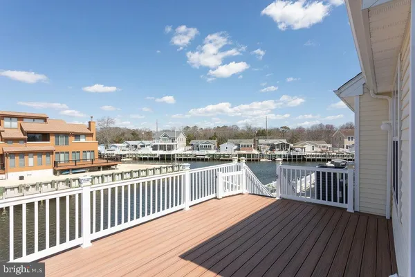 $985,000 | 76 Claudia Lane, Manahawkin, NJ 08050