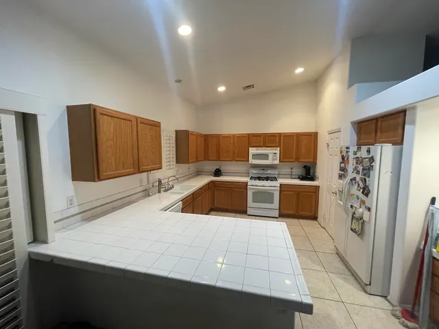 $3,300 | 31675 Victor Road, Cathedral City, CA 92234