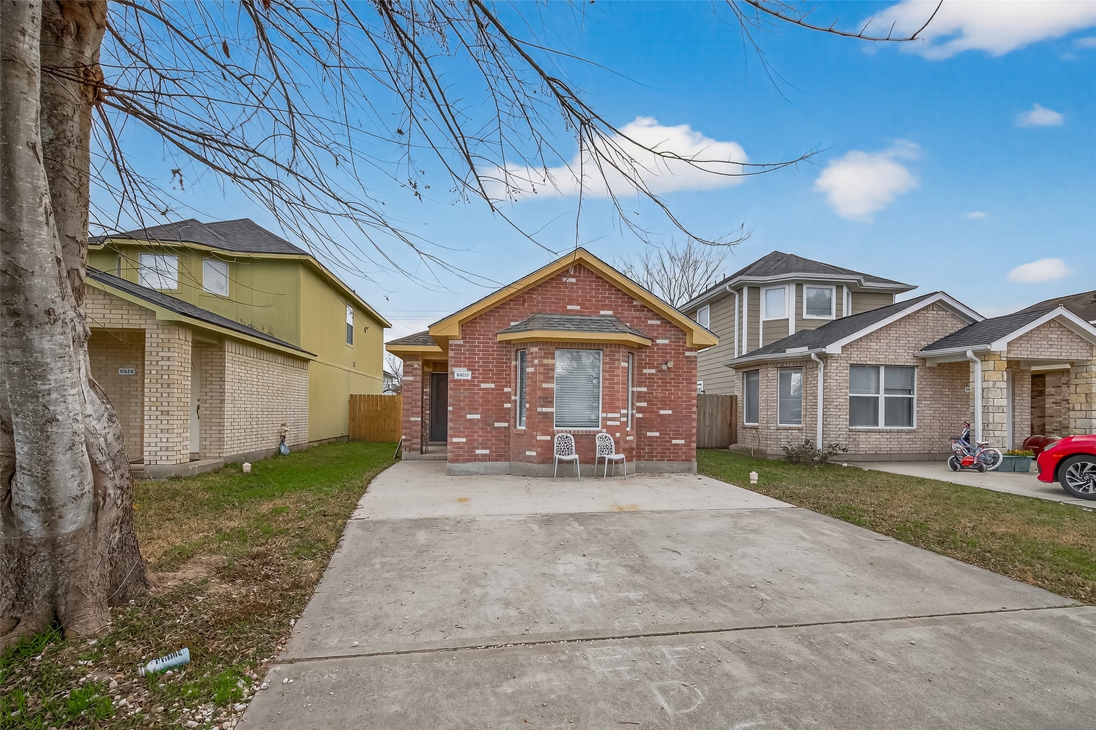 5637 Lotus Street Houston, TX 77085 - Photo 2 of 26