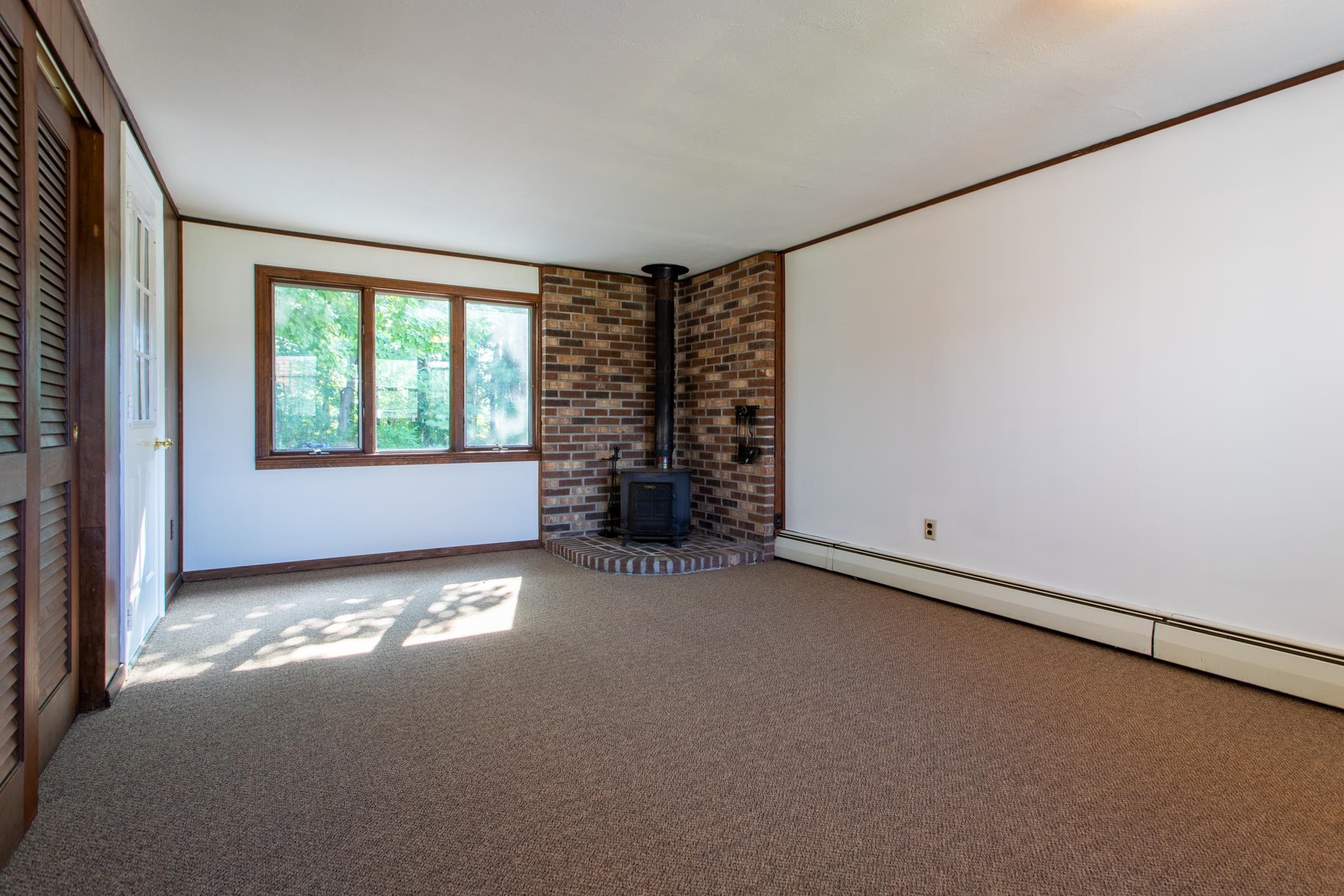 58 Post Road North Hampton, NH 03862 - Photo 5 of 35