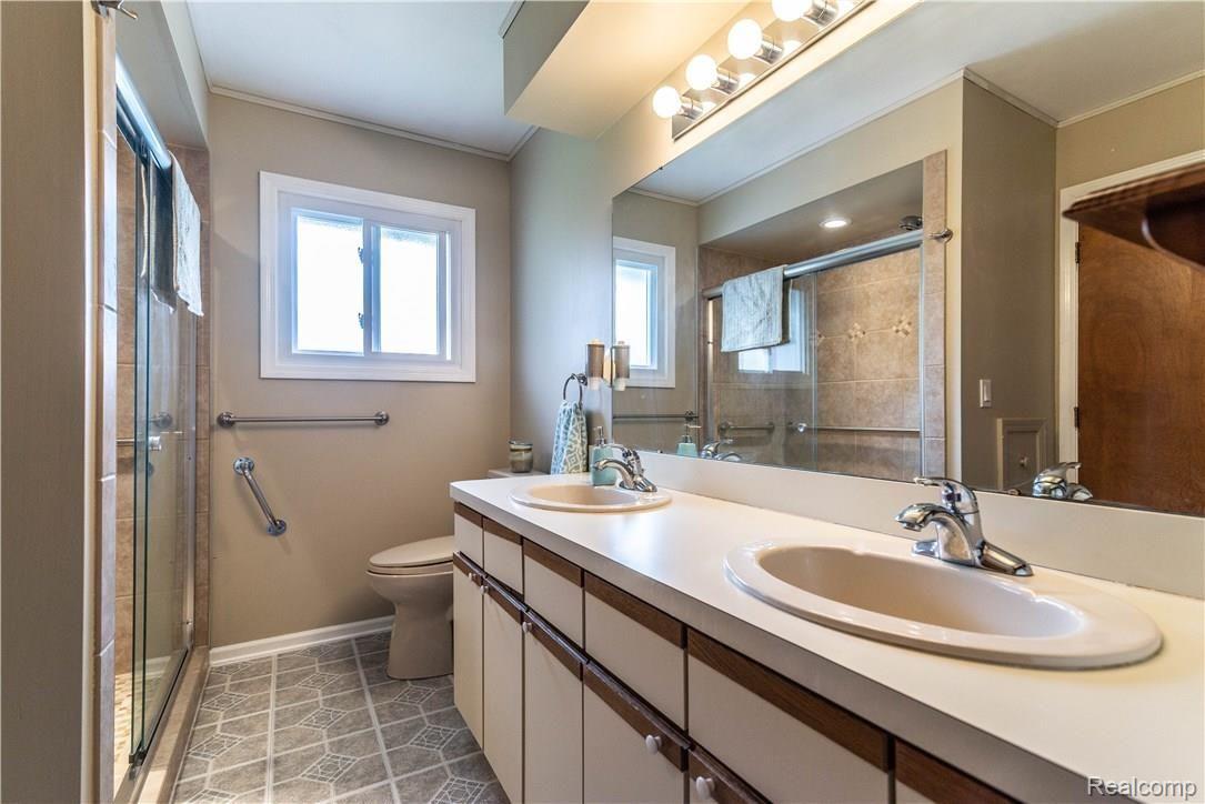 2874 Benstein Road Walled Lake, MI 48390 - Photo 15 of 37 dsc_0008.jpg