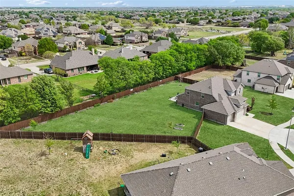 $499,000 | 1512 Gentle Crk Lane, Fort Worth, TX 76052