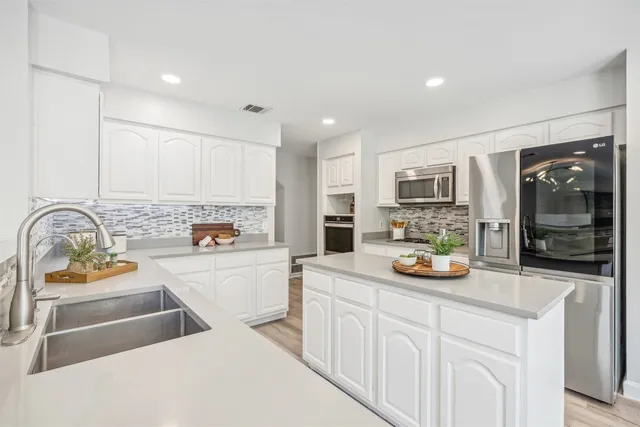 $646,000 | 7605 Elkhorn Mountain Trail, Austin, TX 78729