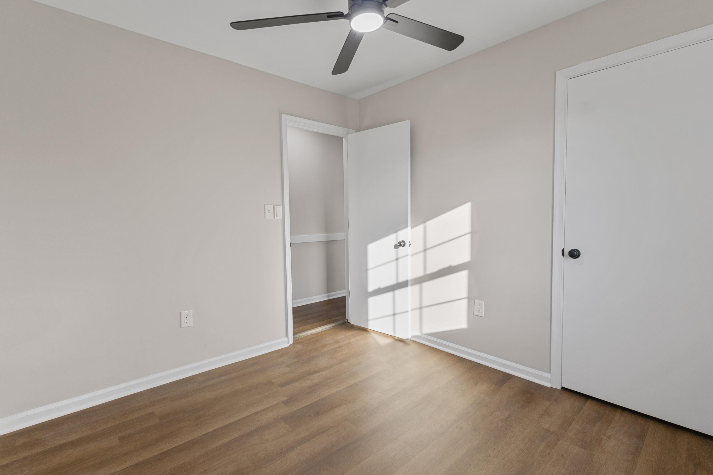 3053 Woodway Road Roanoke, VA 24014 - Photo 14 of 34 Secondbedroom(1)