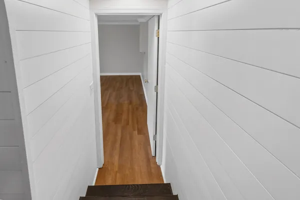 a room with a bench