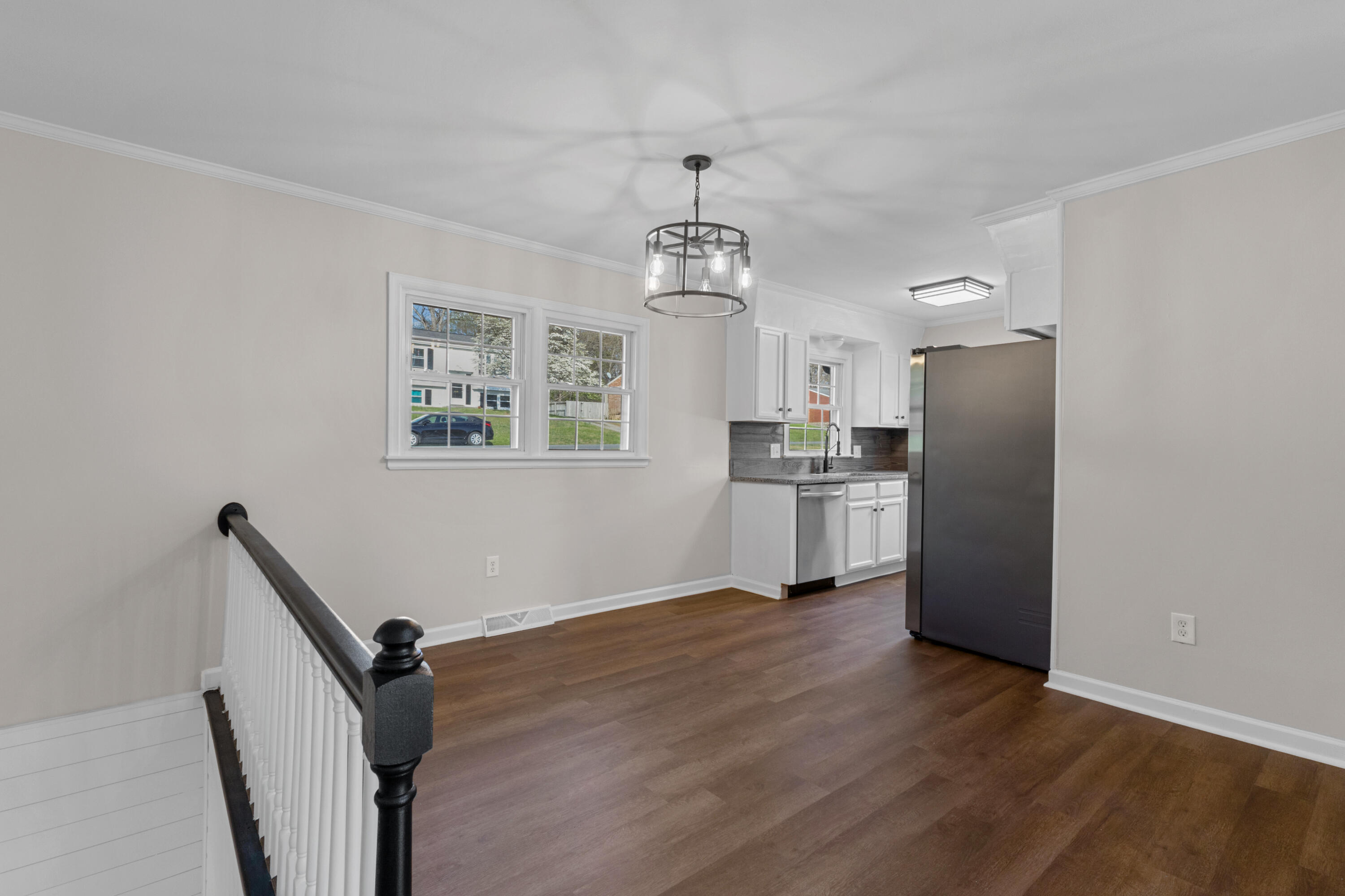 3053 Woodway Road Roanoke, VA 24014 - Photo 7 of 34 Diningroom3