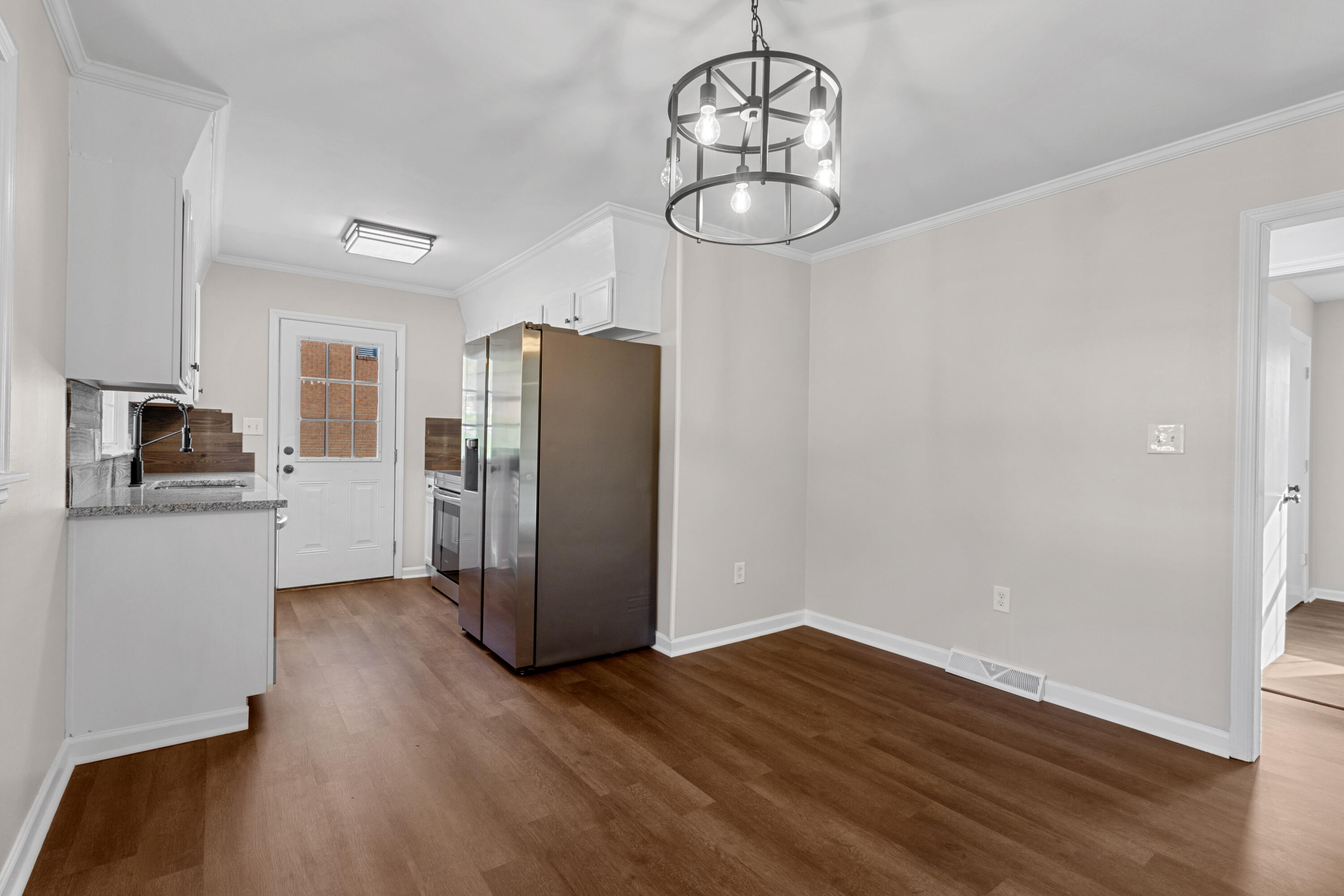 3053 Woodway Road Roanoke, VA 24014 - Photo 8 of 34 Dinroom3