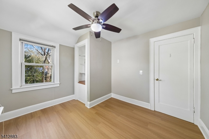 121 Meisel Avenue Springfield, NJ 07081 - Photo 15 of 23