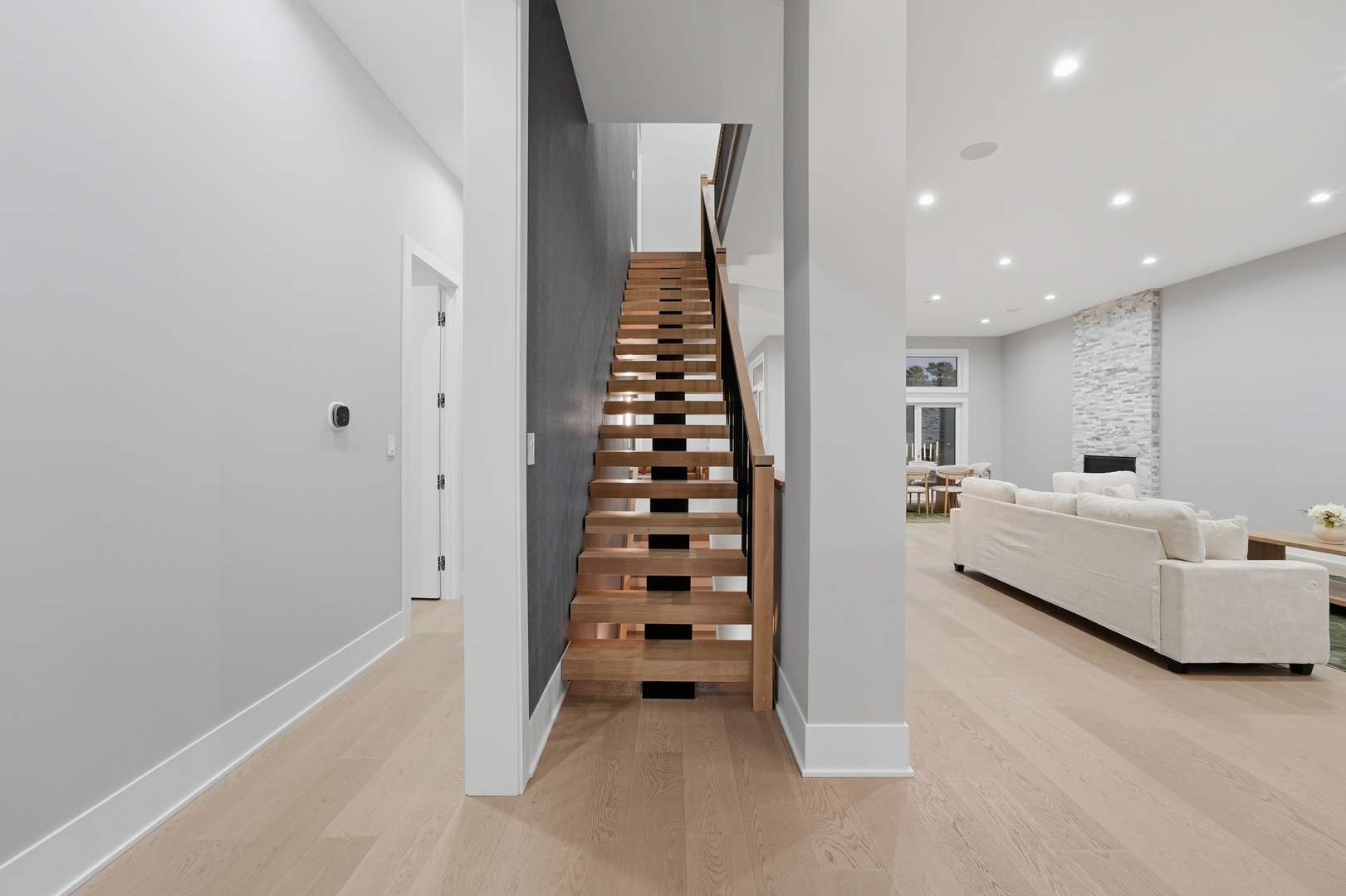 795 Greenwood Road Northbrook, IL 60062 - Photo 18 of 53 Gallery Image 18